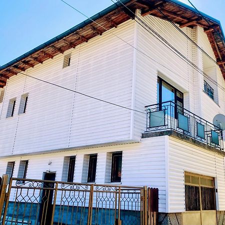 Niya Guest House Beli Iskar Eksteriør bilde